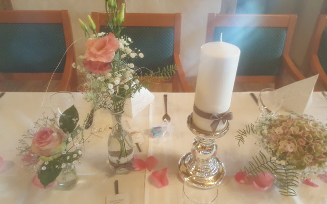 Hochzeit Blumendeko für den Tisch