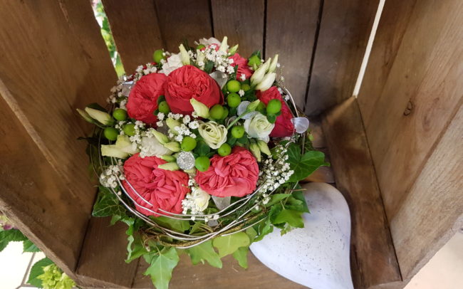 Brautstrauss schön gebunden